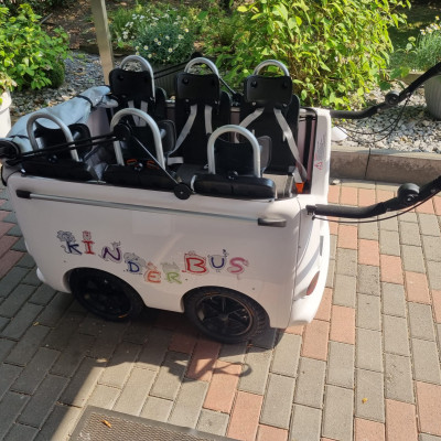 Kinderbus für Ausflüge